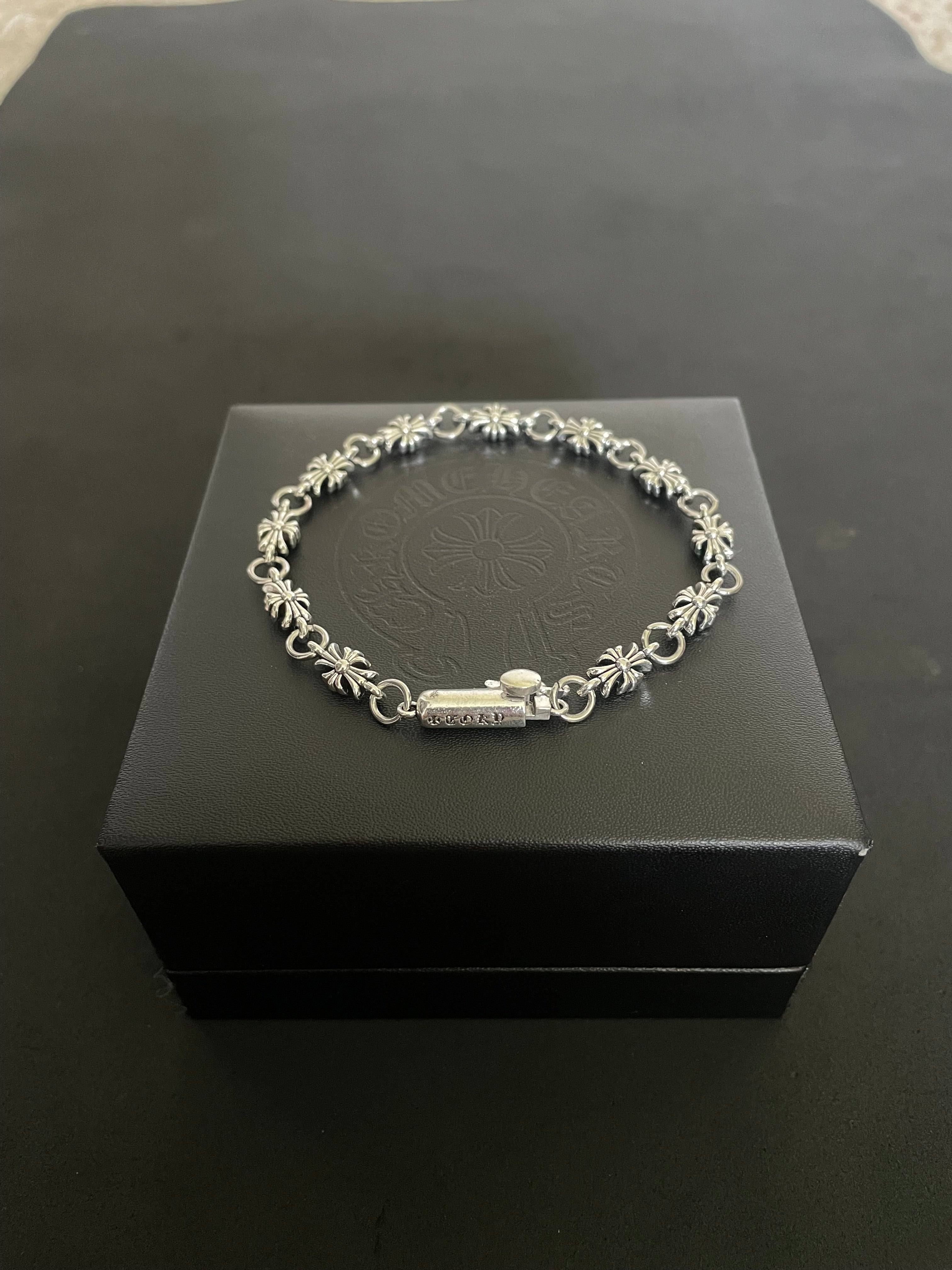 CH Charm Bracelet V1