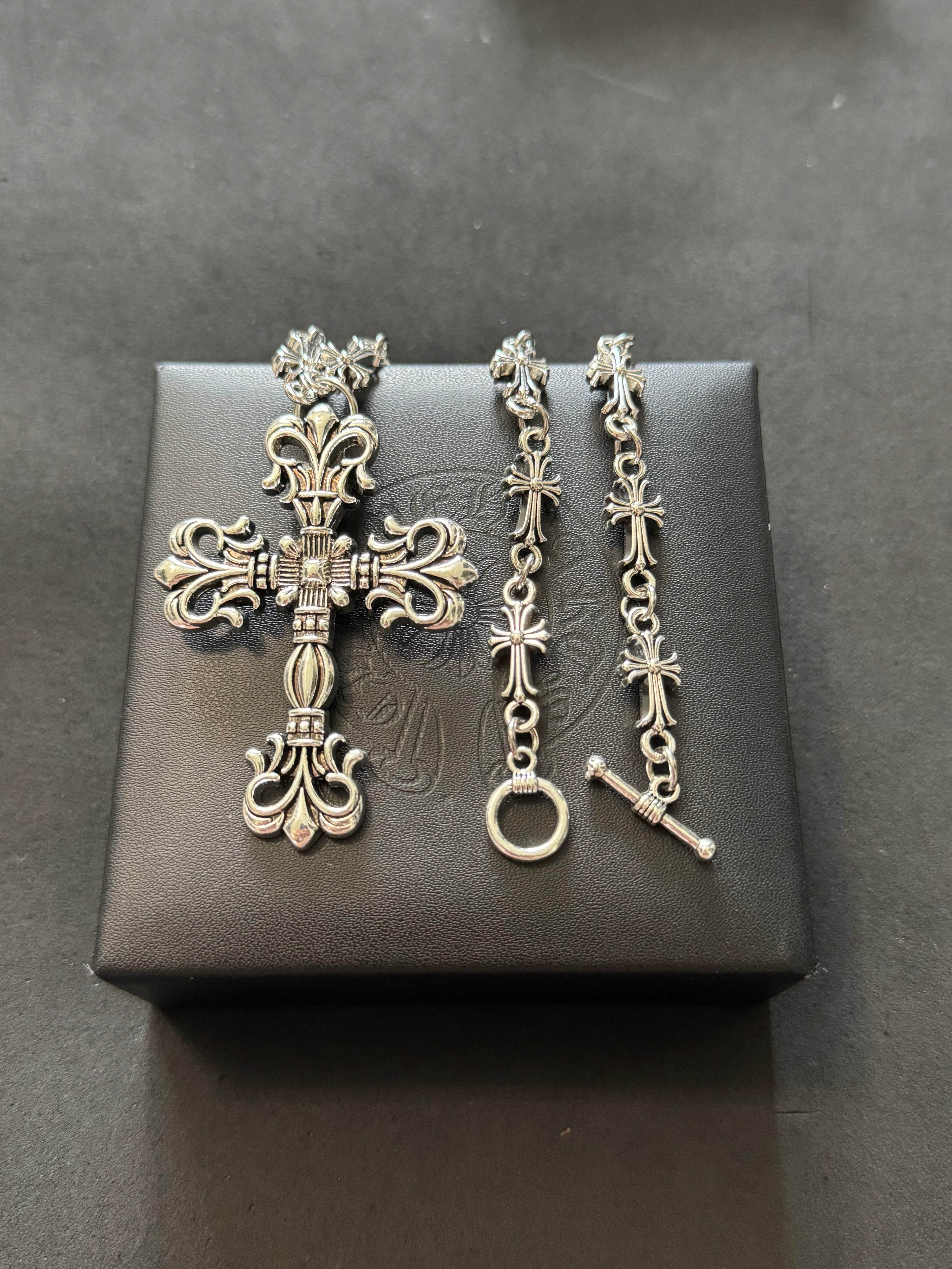 CH Gothic Cross Chain