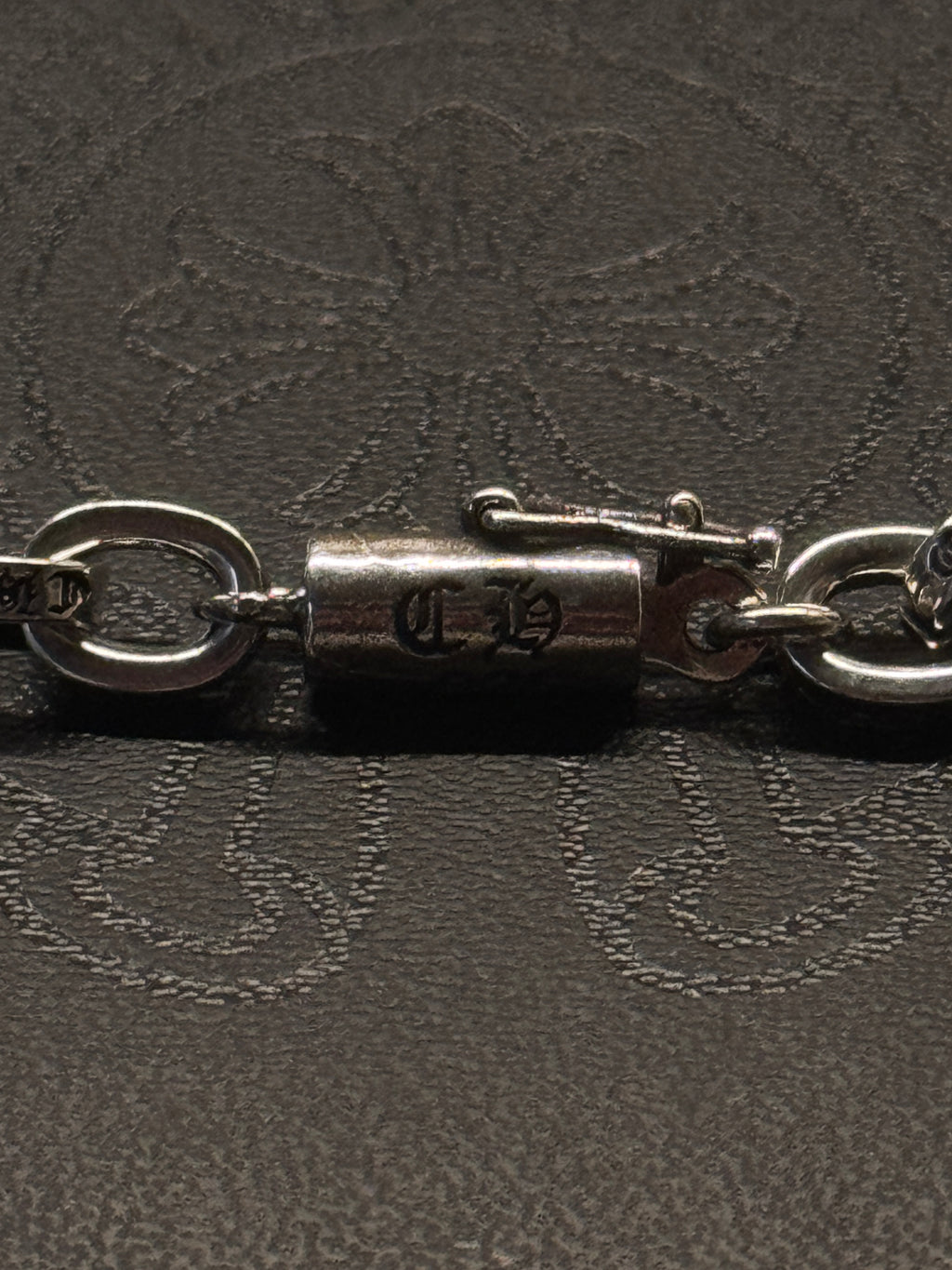 CH Mini Paper Chain Bracelet