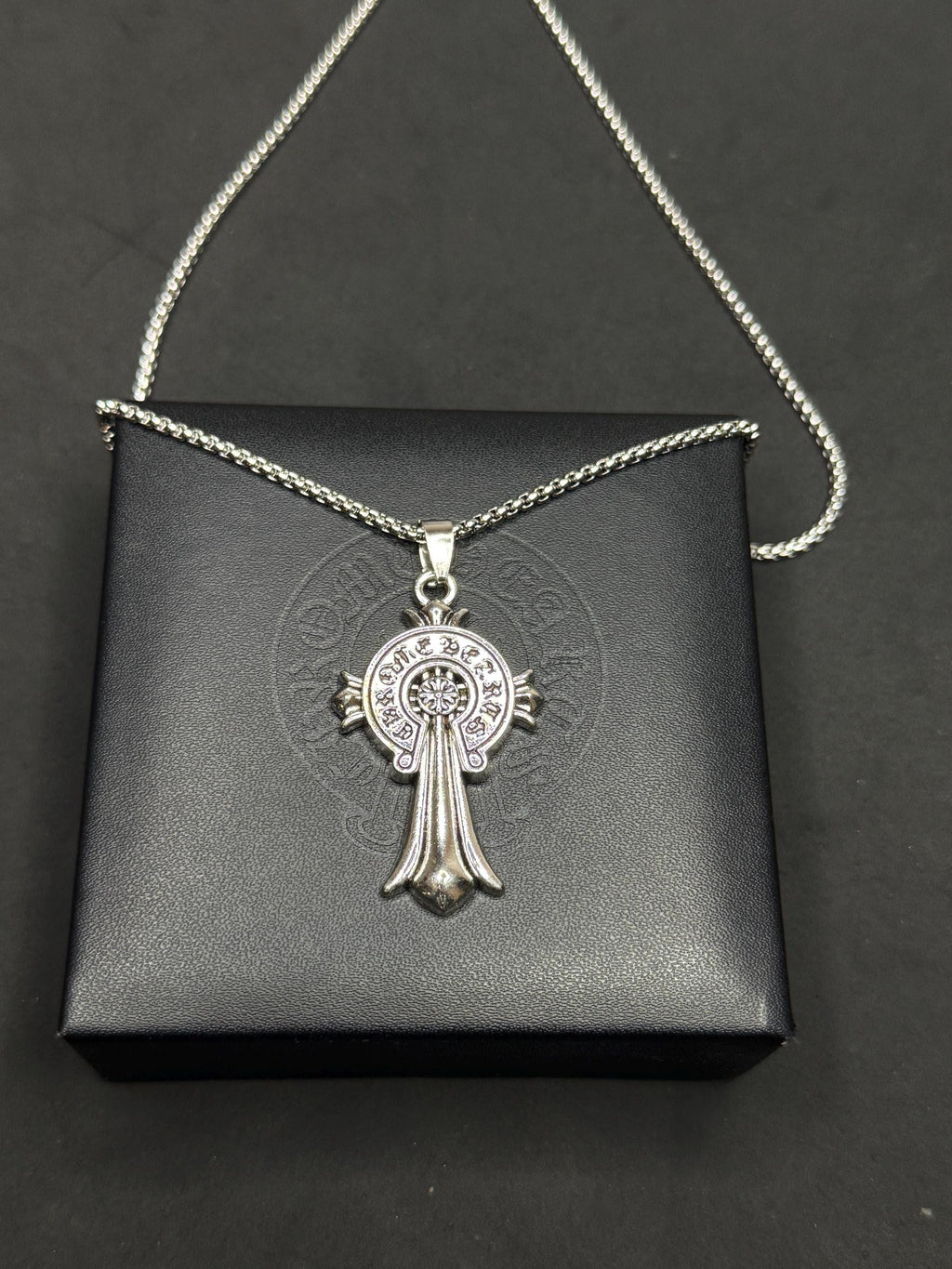 Ch gothic style y2k punk necklace chrome silver long chain pendant lightweight 24in a16