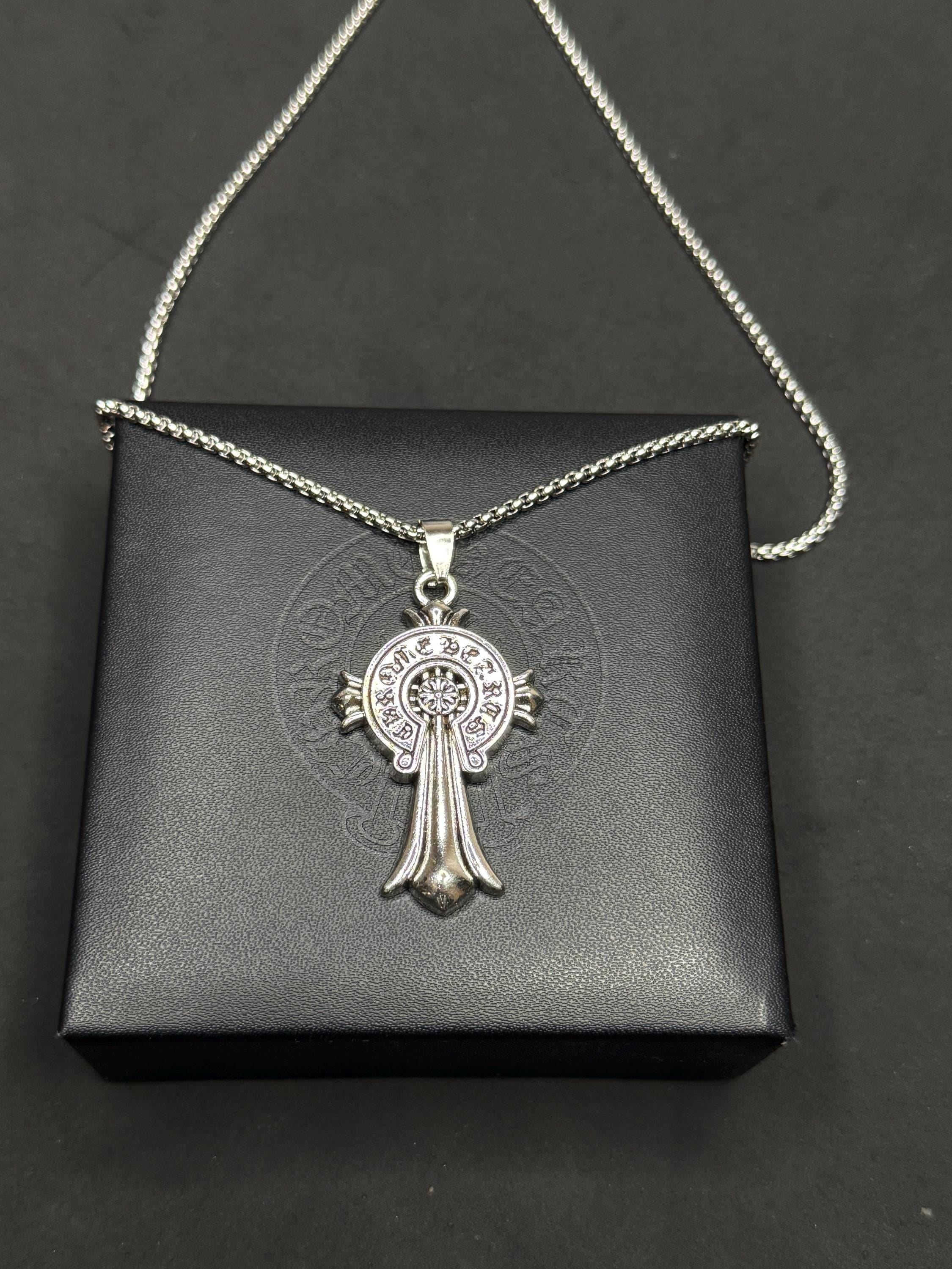 Ch gothic style y2k punk necklace chrome silver long chain pendant lightweight 24in a16