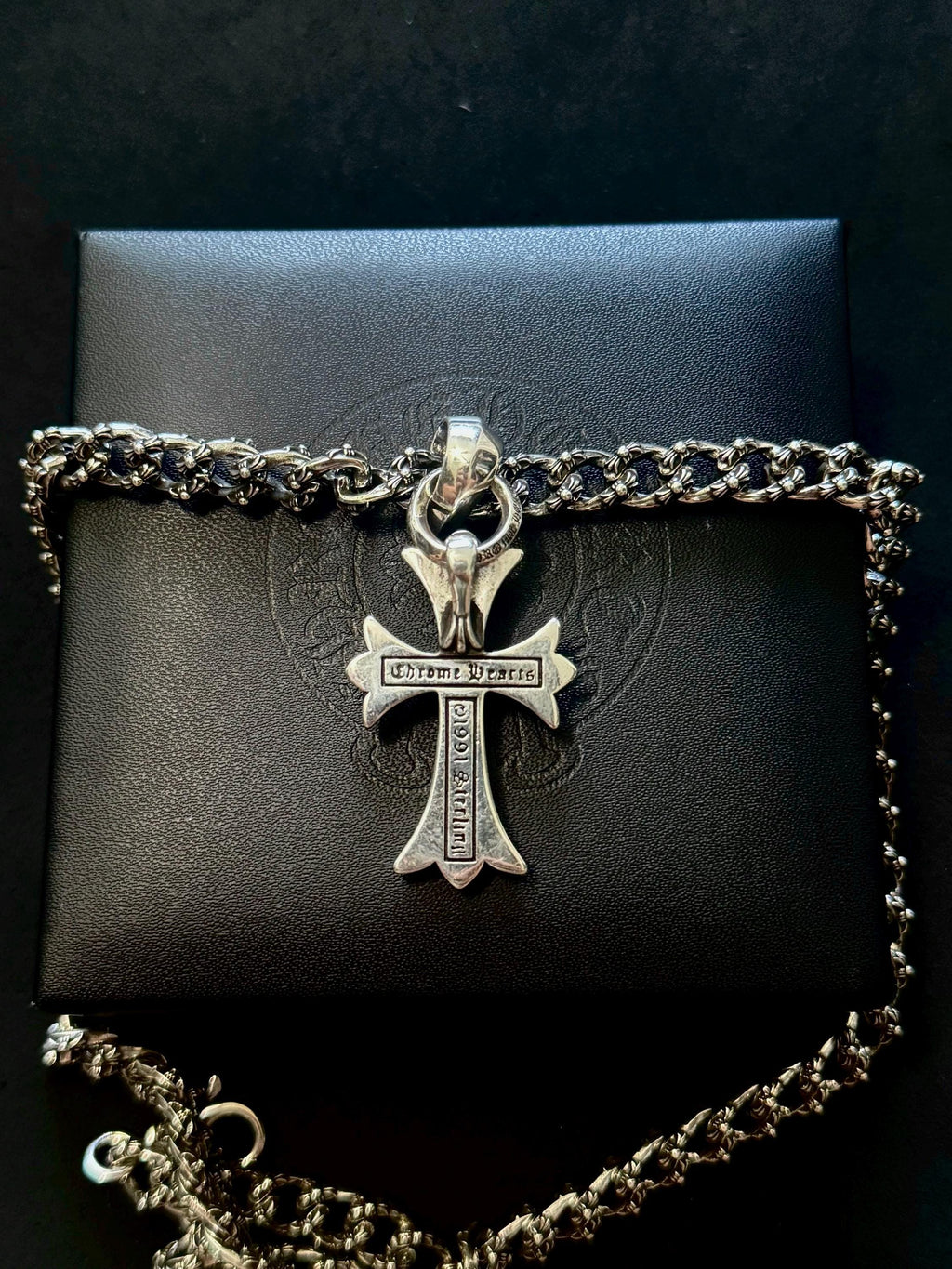 Ch gothic style y2k cuban link cross necklace chrome .925 silver chain pendant 20in for men and women unisex a7