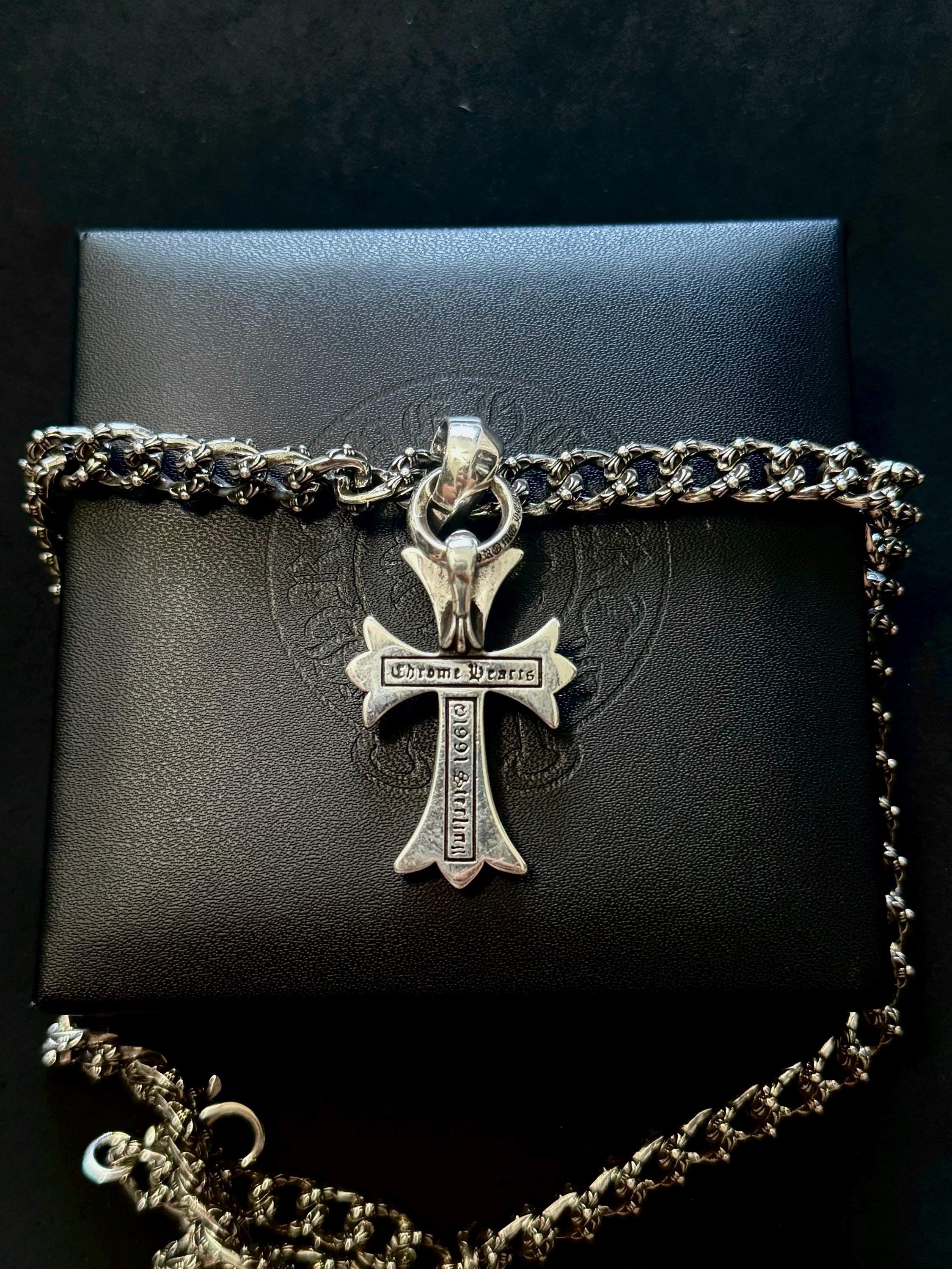 Ch gothic style y2k cuban link cross necklace chrome .925 silver chain pendant 20in for men and women unisex a7