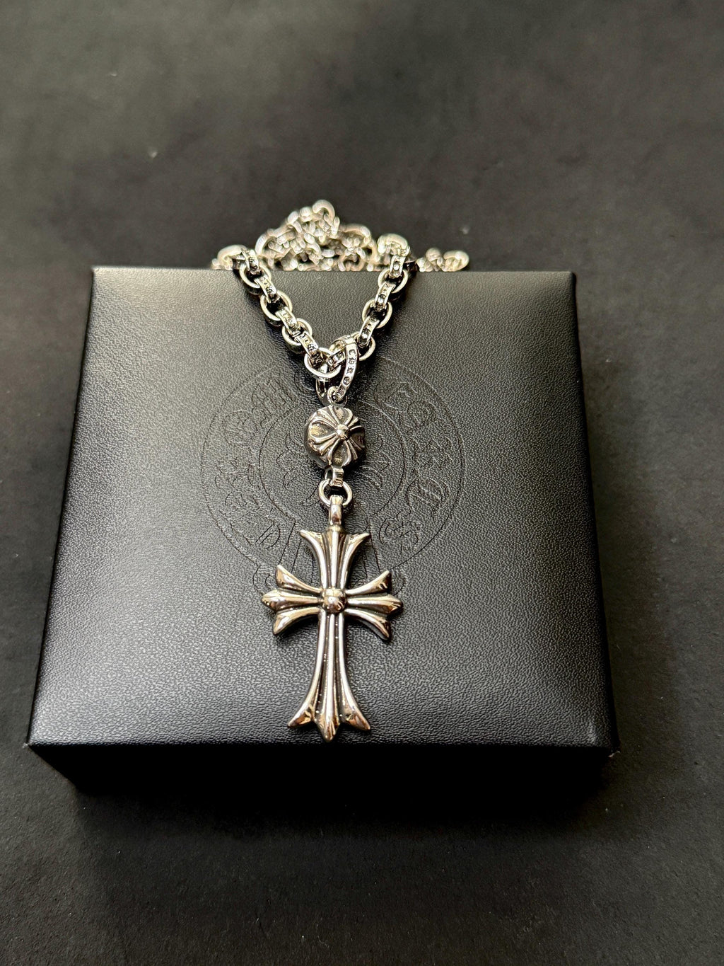 Ch gothic style y2k cross pendant engraved necklace chrome .925 silver chain pendant 24in for men and women unisex a25
