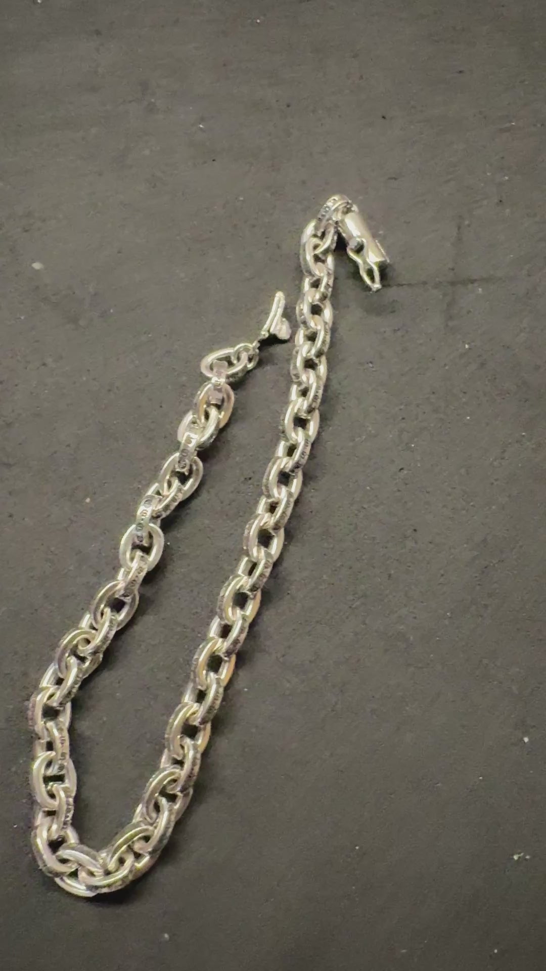 CH Mini Paper Chain Bracelet